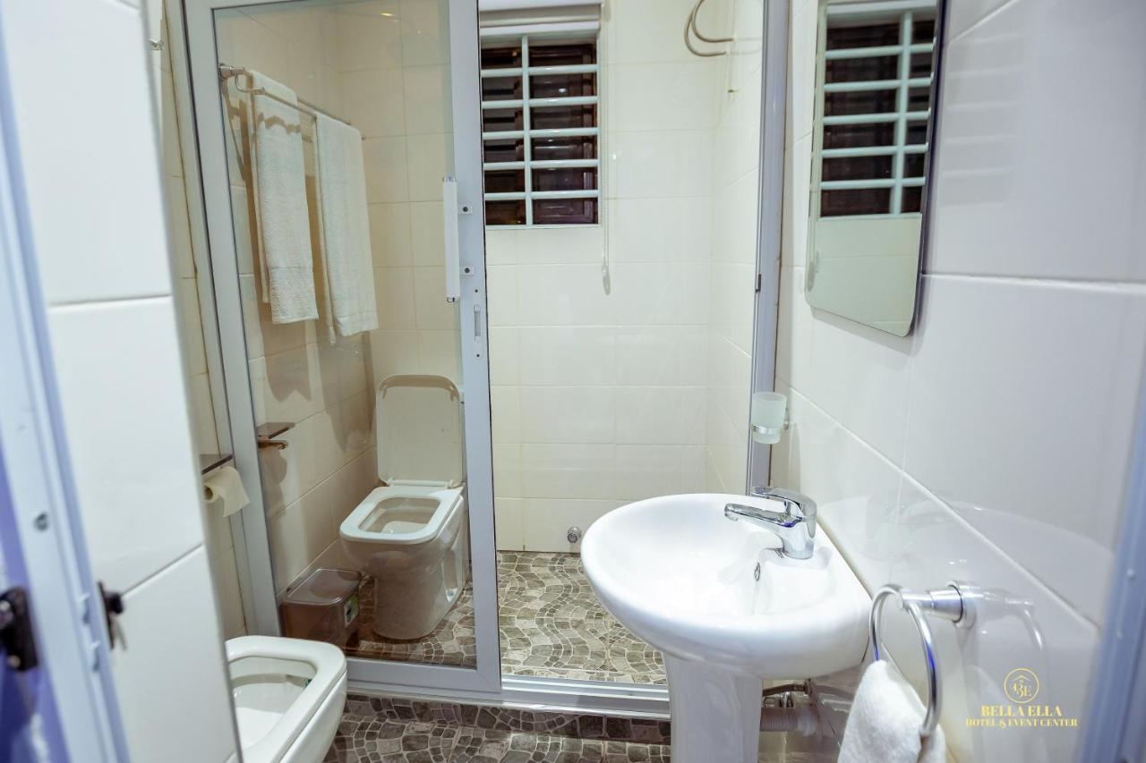 Bella Ella Hotel & Event Center Kasoa Dış mekan fotoğraf