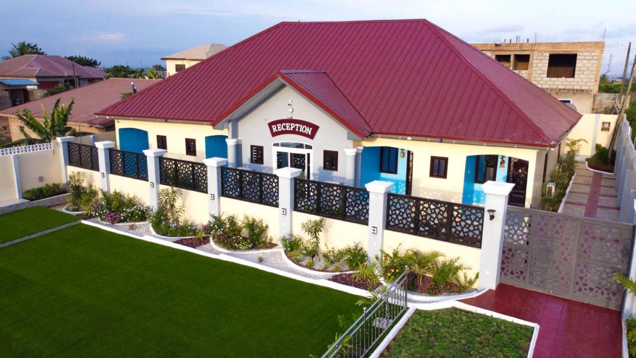 Bella Ella Hotel & Event Center Kasoa Dış mekan fotoğraf