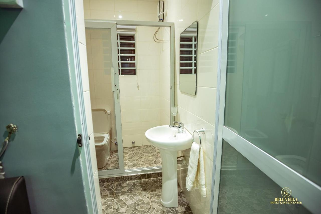 Bella Ella Hotel & Event Center Kasoa Dış mekan fotoğraf